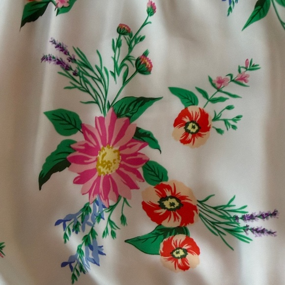LOFT Floral Sleeveless Blouse - White and Multicolor - Picture 3 of 5